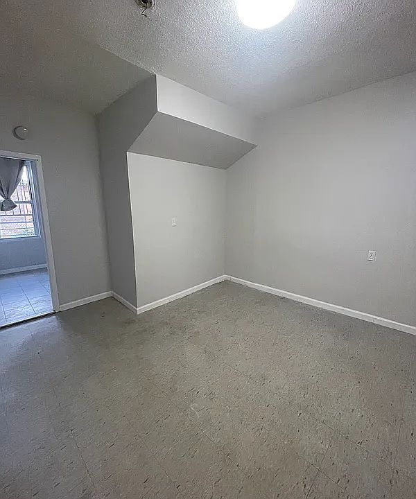 1st image of 4016 14th Ave #3C