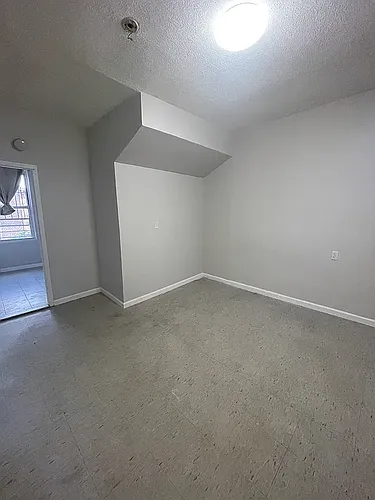 4016 14th Ave #3C Photo 1