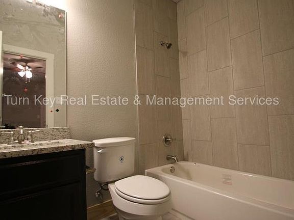 4th image of 3316 Francis Dr