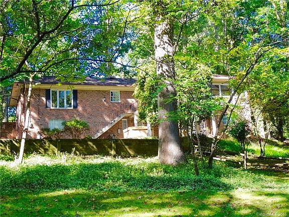 5th image of 4908 Carmel Club Dr