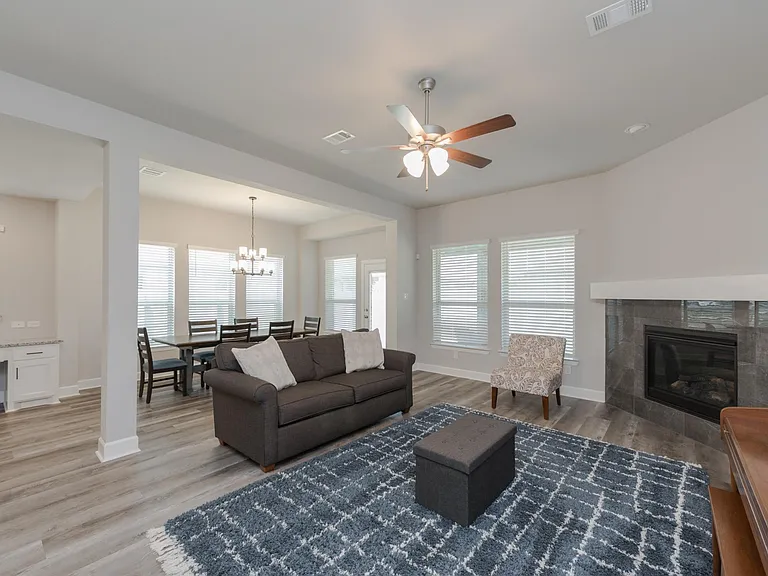 1604 Moss Trail Ct — Photo 20