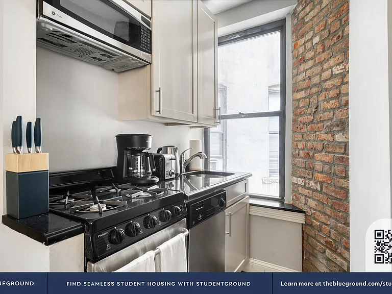 232 Elizabeth St #2C — Photo 6