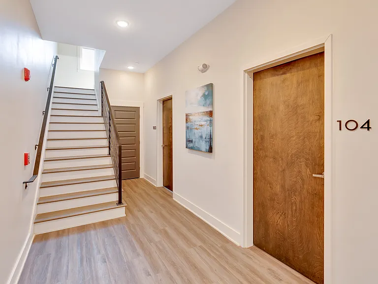 28 W 19th St #100 — Photo 16