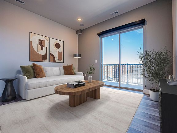 5th image of 5539 Pershing Ave #612
