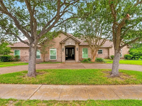 6201 Denain Dr, Corpus Christi, TX 78414