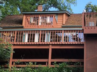 W2060 Kings Ln, East Troy, WI 53120