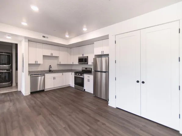 20 South 100 West - 204, 20 S 100 W, Payson, UT 84651