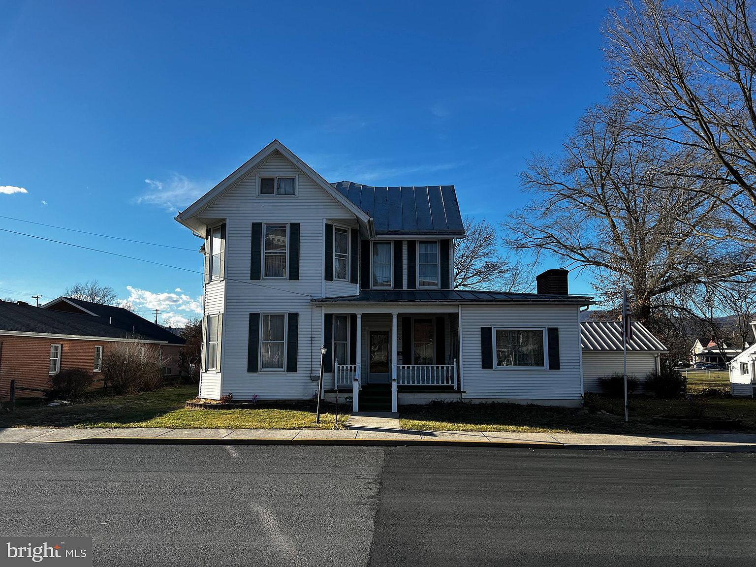 206 N Elm St, Moorefield, WV 26836 Zillow