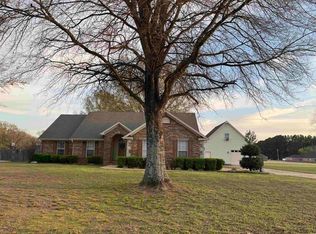 106 Oak Valley Cir, Searcy, AR 72143