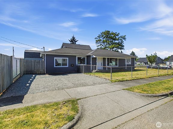 2nd image of 2516 S 70th Street