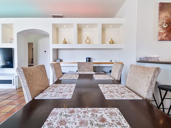 3rd image of 52270 Avenida Navarro