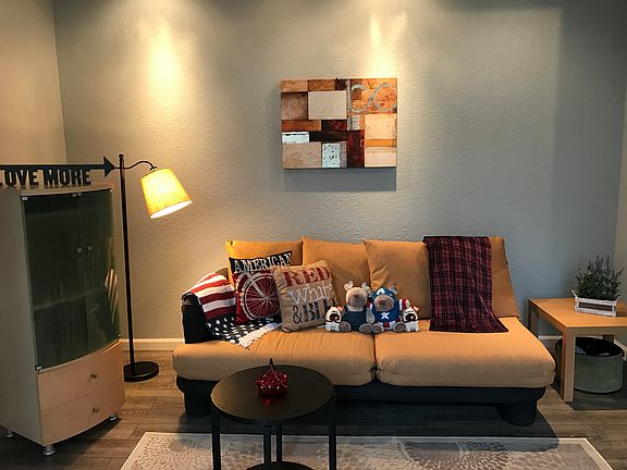 3rd image of 1422 Rocklin Ct