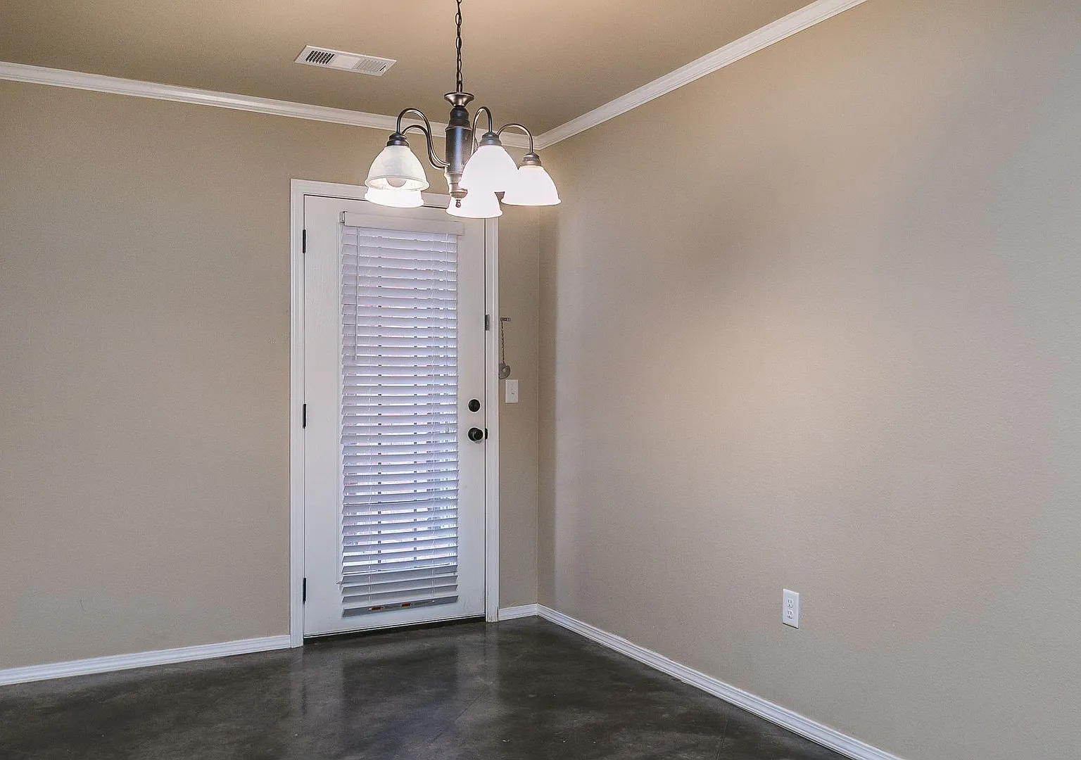 4223 Williams St. — Photo 3