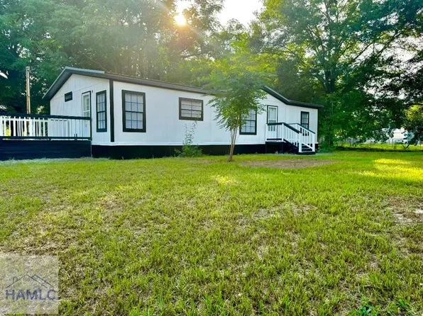 320 Live Oak Loop NE, Ellabell, GA 31308