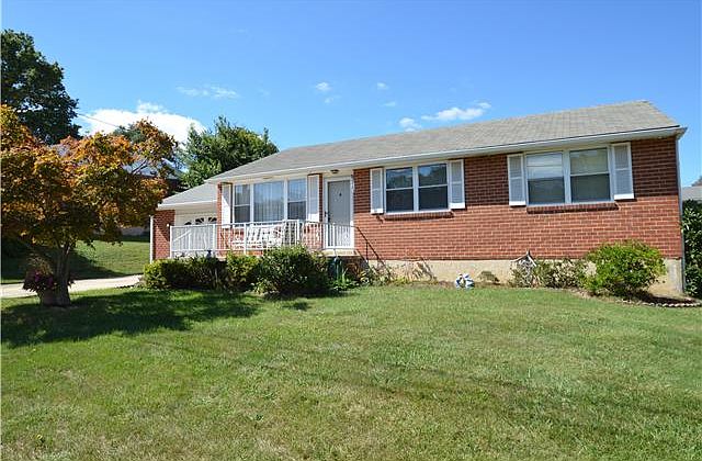 Brick 3 BR,1.5 BA ranch with 1-car garage!