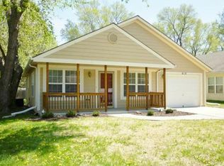 610 N Lincoln St, Olathe, KS 66061