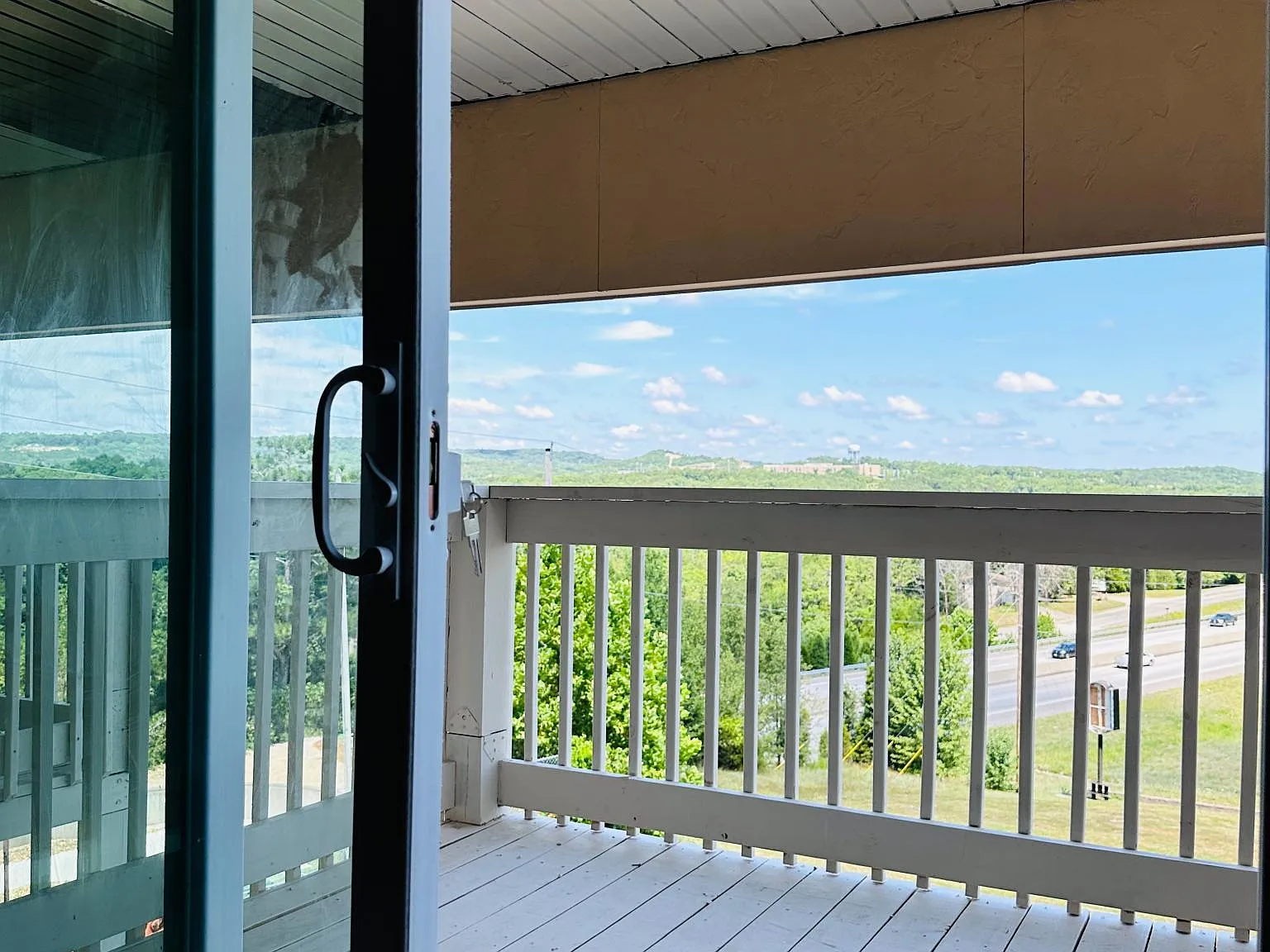 2 bed, 700 sqft, $925 — Photo 3