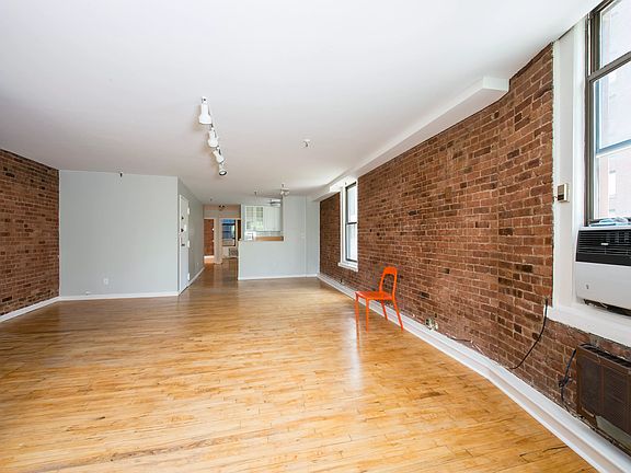 5th image of 315 Greenwich St