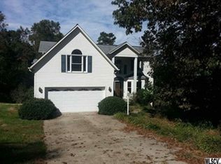 5699 Gold Creek Bay Dr, Hickory, NC 28601