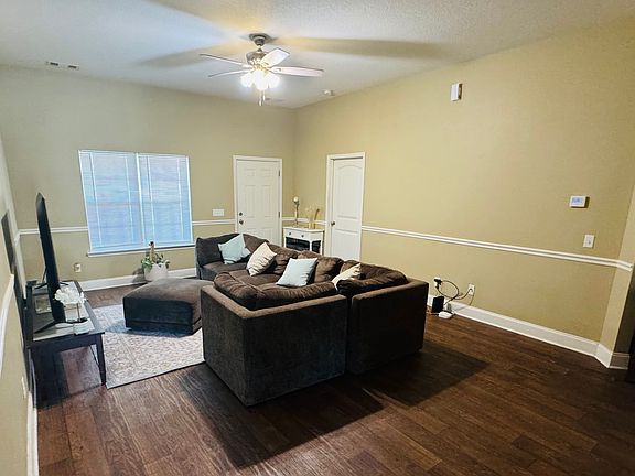 2nd image of 9057 Whispering Pines Blvd
