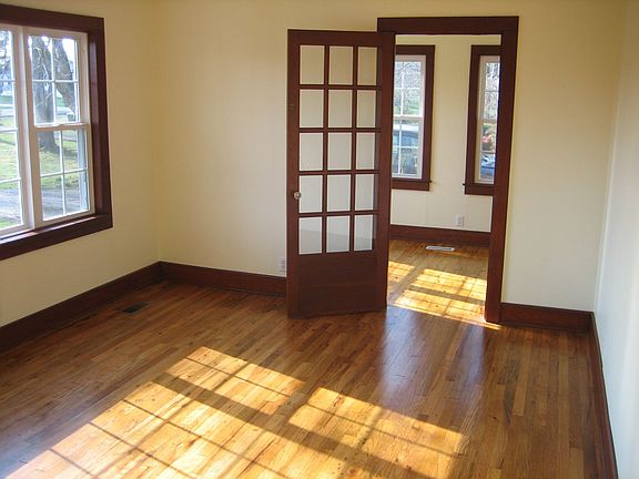 Living Room Looking into 3rd Bedroom