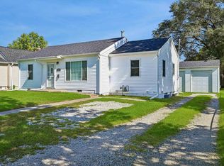1215 Evergreen Ave, Waterloo, IA 50701