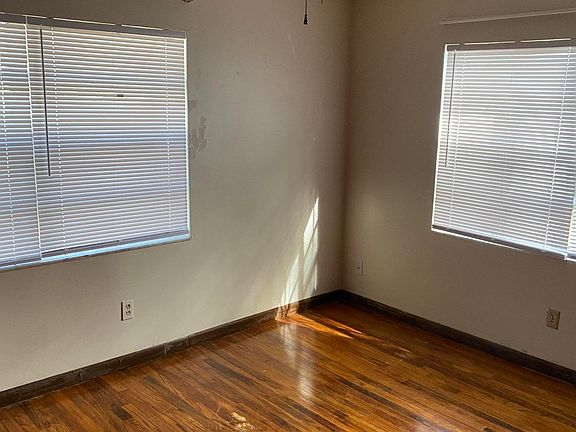 5th image of 4055 Coquina Ave