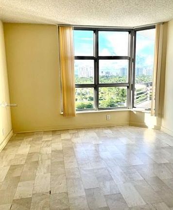 3rd image of 3400 NE 192nd St APT 1106