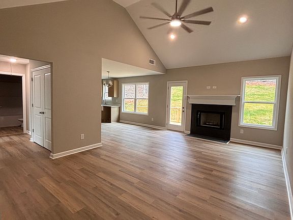 5th image of 1034 Whip Poor Will Rd