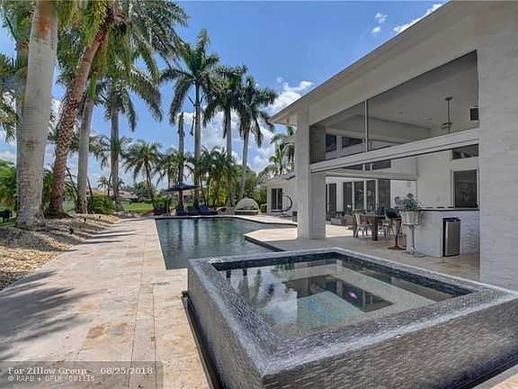 4th image of 8649 NW 60th Ct