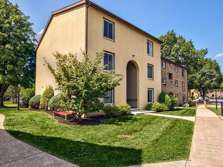 Rosedale Apartments — Photo 10