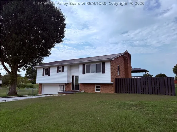 62 Dotson Dr, Millwood, WV 25262