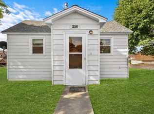 216 W Cole Ave, Wilbur, WA 99185