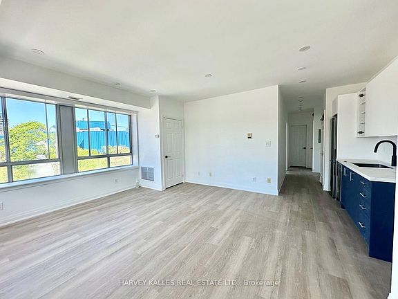 4th image of 409 College St #4