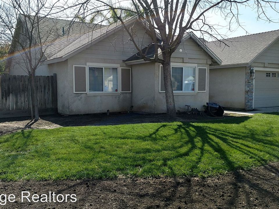 1st image of 507 W White Oak Dr
