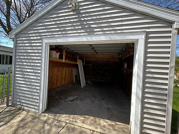 One Stall Garage with Storage Space