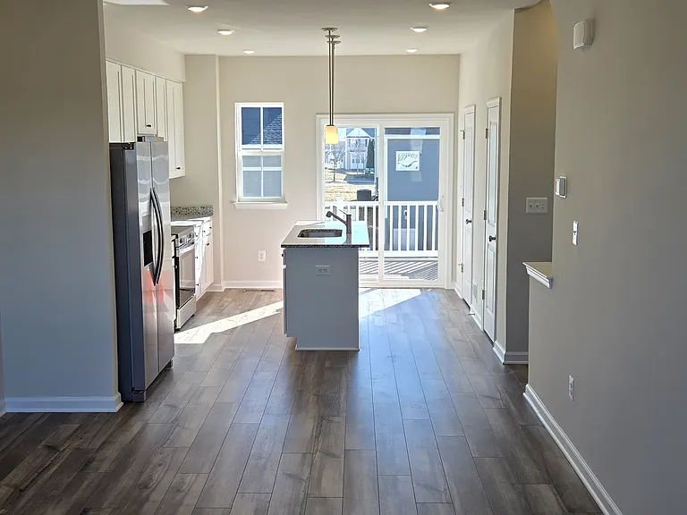 1308 Cedar Valley Rd — Photo 5