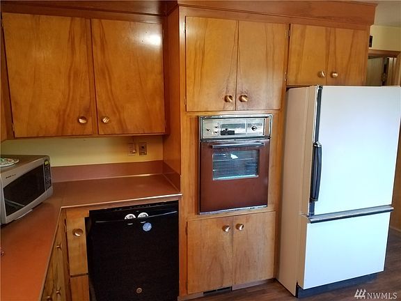 4th image of 7526 122nd St E