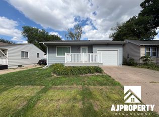 422 S Lincoln Ave, Sioux Falls, SD 57104