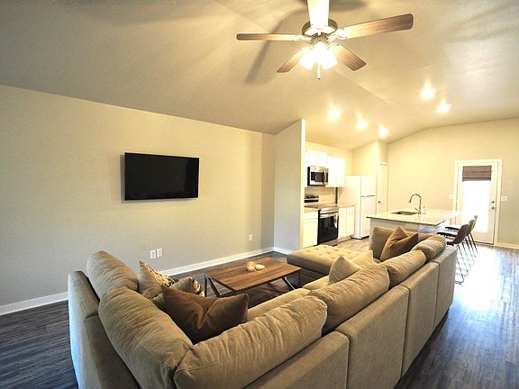 2nd image of 3305 Venita Ave