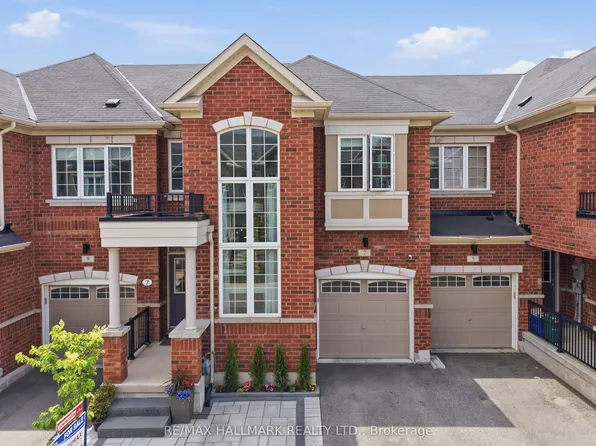 7 Harcourt St, Vaughan, ON L6A 4Y4