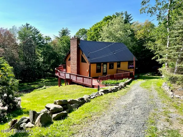 29 Agan Way, Grafton, NY 12052