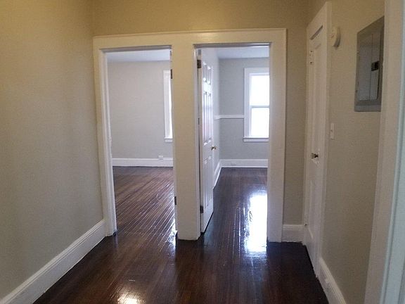 5th image of 92 Grand Ave #0