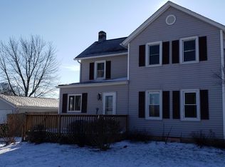 918 Thurlby Rd, Kingston, IL 60145