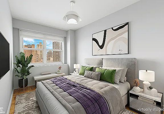 4th image of 250 E 87th St APT 24E