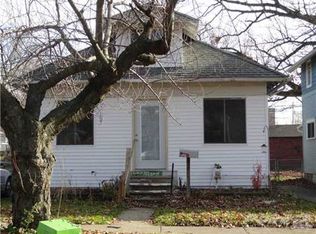 1029 Parker St, Lansing, MI 48912