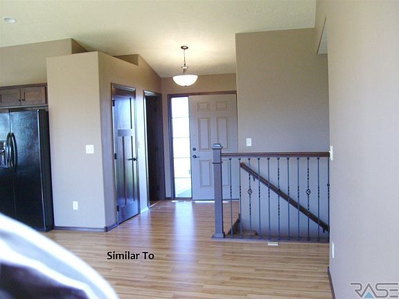 3rd image of 8205 S Schofield Ave