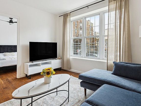 5th image of 388 Communipaw Ave