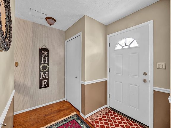 5th image of 3183 Bay Landing Dr