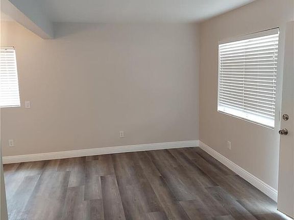 4th image of 3715 Country Oaks Loop